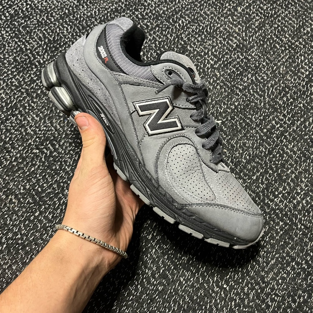 COPY - New Balance 2002R castle rock black